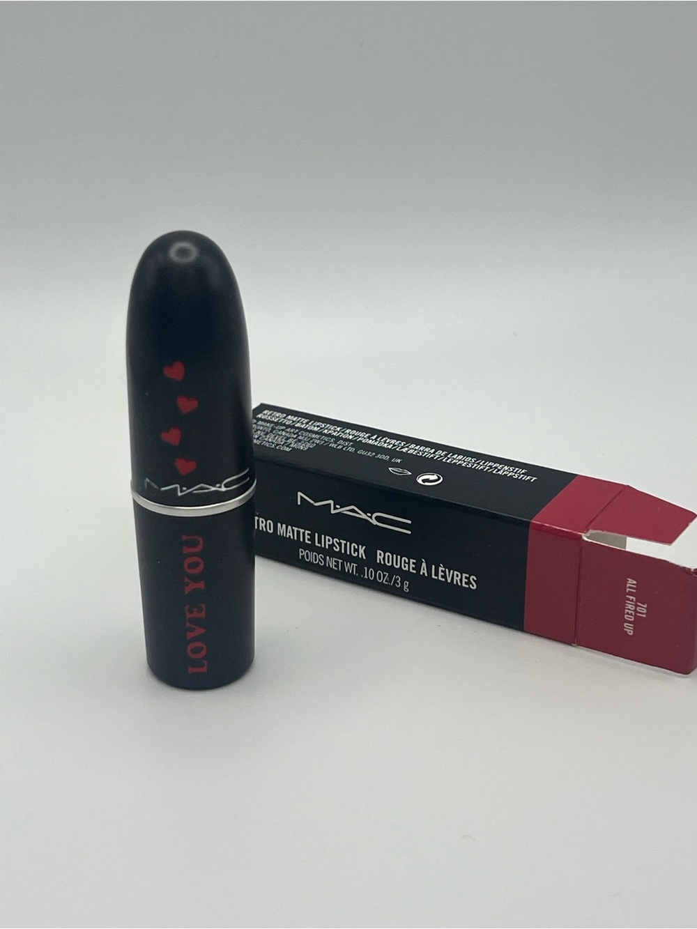 MAC Cosmetics Retro Matte Lipstick in ALL FIRED UP - new with special case